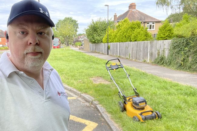 DEWALT DCMW564RN XR 18v Brushless Lawn Mower